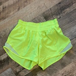 Lululemon shorts size 4 tall